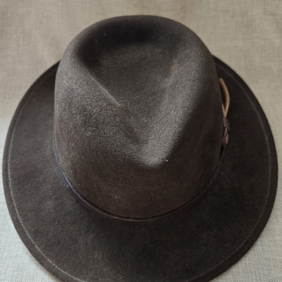 Dorfman Pacific Brown Fedora Hat - Picture 3 of 7